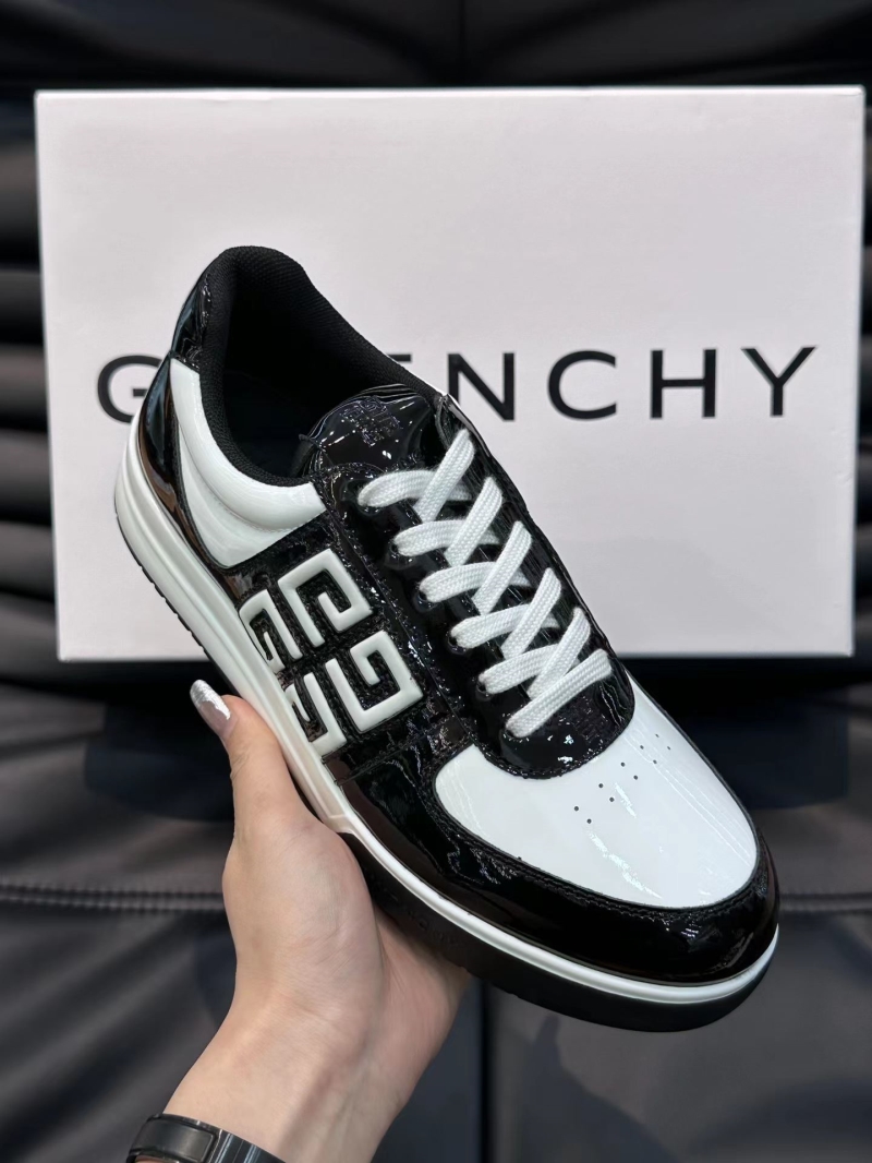 Givenchy Sneakers